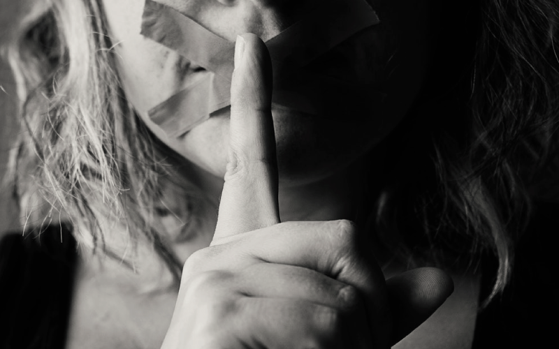 Know When To Shut up - RobWyborn.com